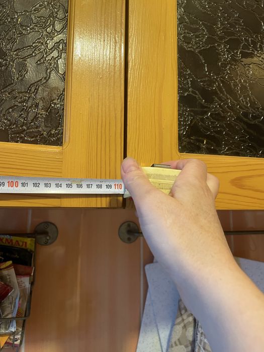 Шкаф кухонный деревянный