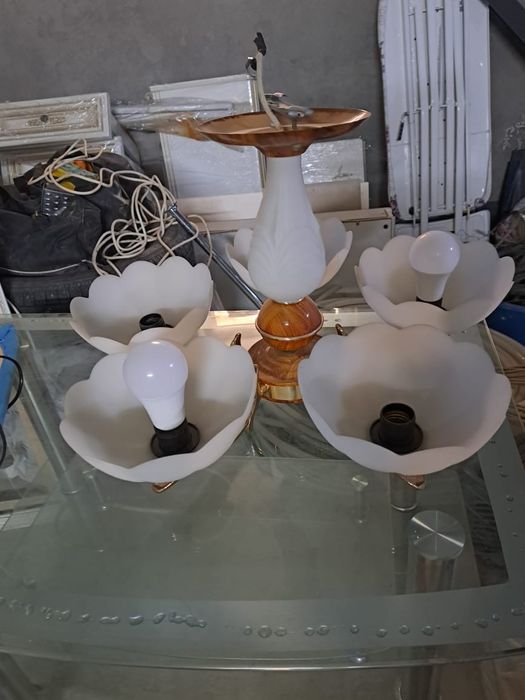 Продам люстра бу