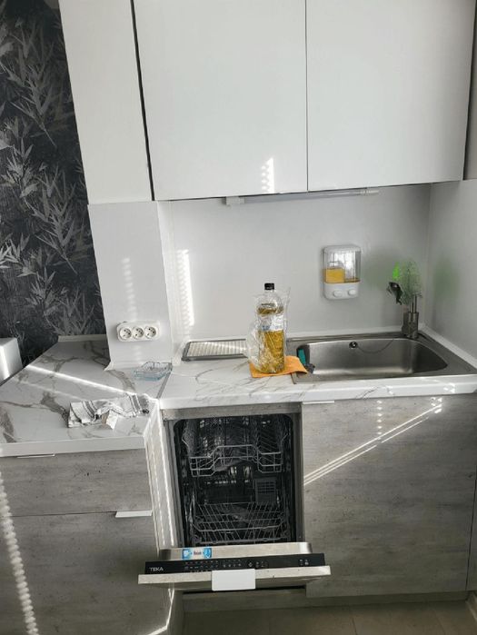 Продава се Двустаен апартамент в София, Фондови жилища - 45 кв.м за 2445 €/кв.м - Снимка #2