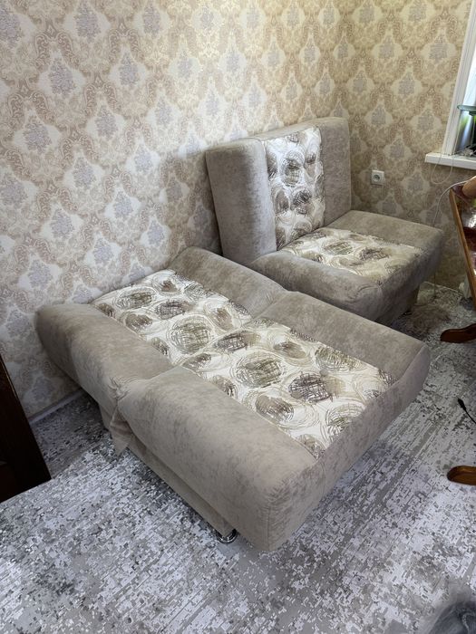 Продается раскладные диван и два кресло