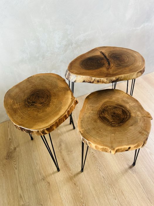 Уникална дизайнерска холна маса от дърво орех и метал.