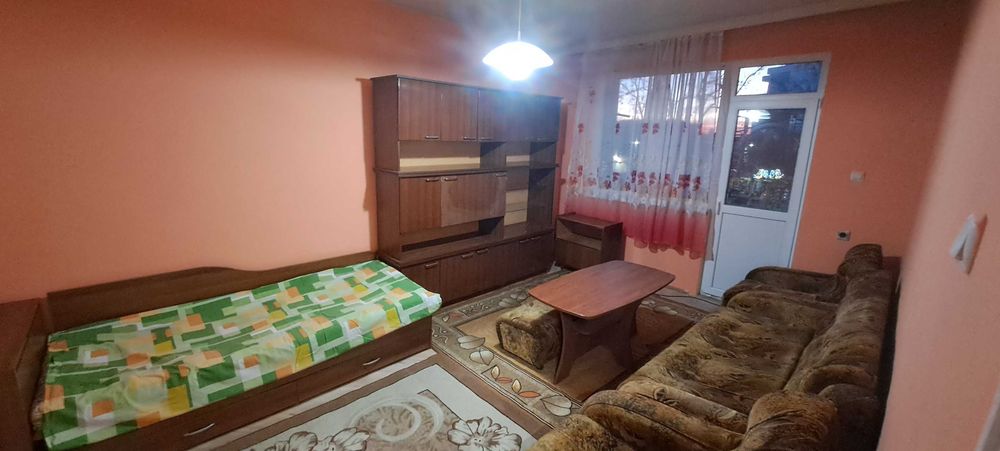 Дава се под наем Тристаен апартамент в Казанлък - 75 кв.м за 357 € - Снимка #1