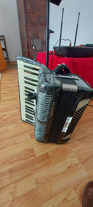 Hohner tango 2 m 96 basi