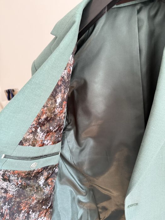 Sacou verde de barbati - Escudo