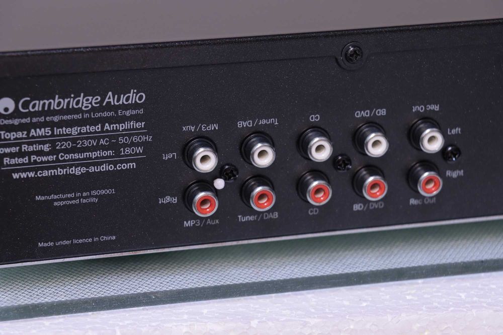 Amplificator Integrat Cambridge Audio Topaz AM5,2x45W.