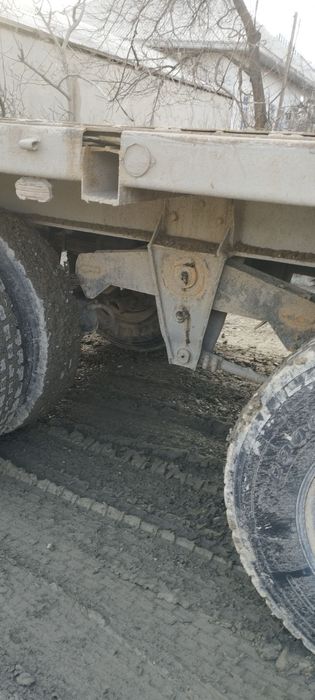 Маз полуприцеп сотилади.