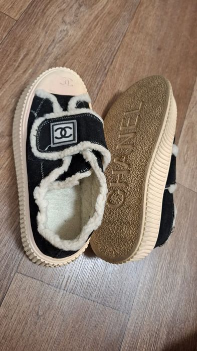 Чёрные утепленные кеды/слипоны — модель Chanel