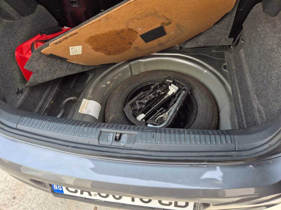 Volkswagen Polo Fly 1.2, бензин, ръчна, 2011