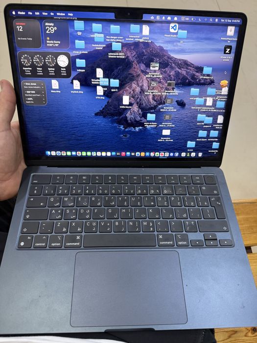 Продам MacBook Air