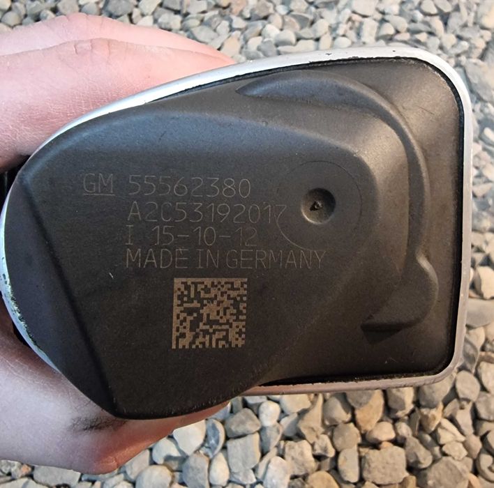 Дроссельная заслонка f18d4