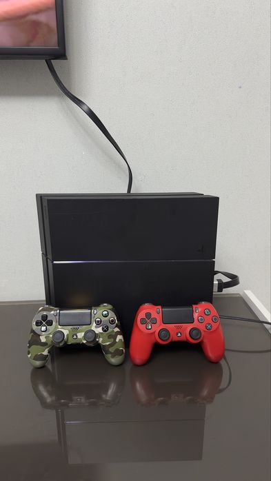 Ps4 Fat 1000Gb сатылады