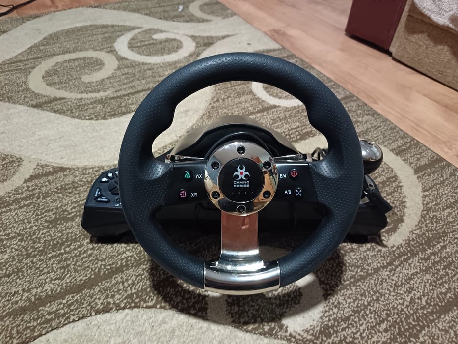 Volan gaming Myria cu pedale compatibil PC-PS