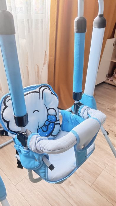 Детская качеля в отличном состоянии