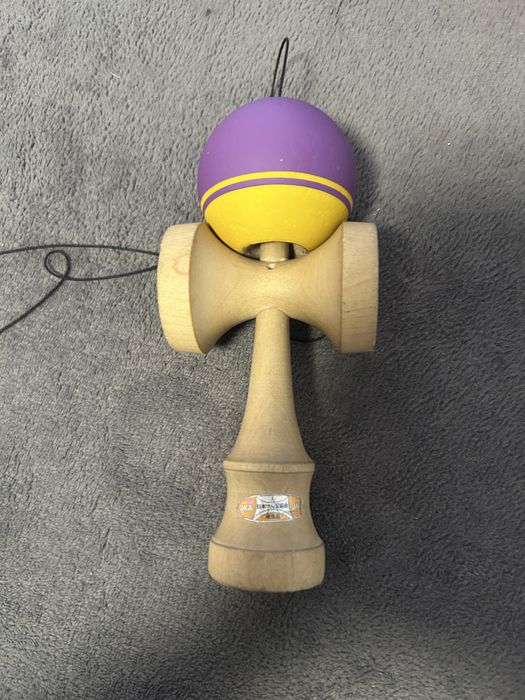 Kendama (ken ozora si tama sulab)