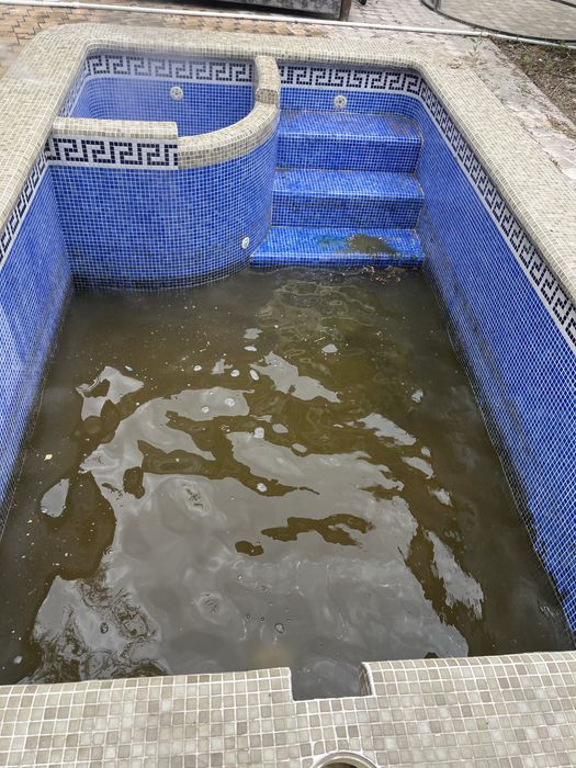 Мойка бассейнов и реставрация замена песка