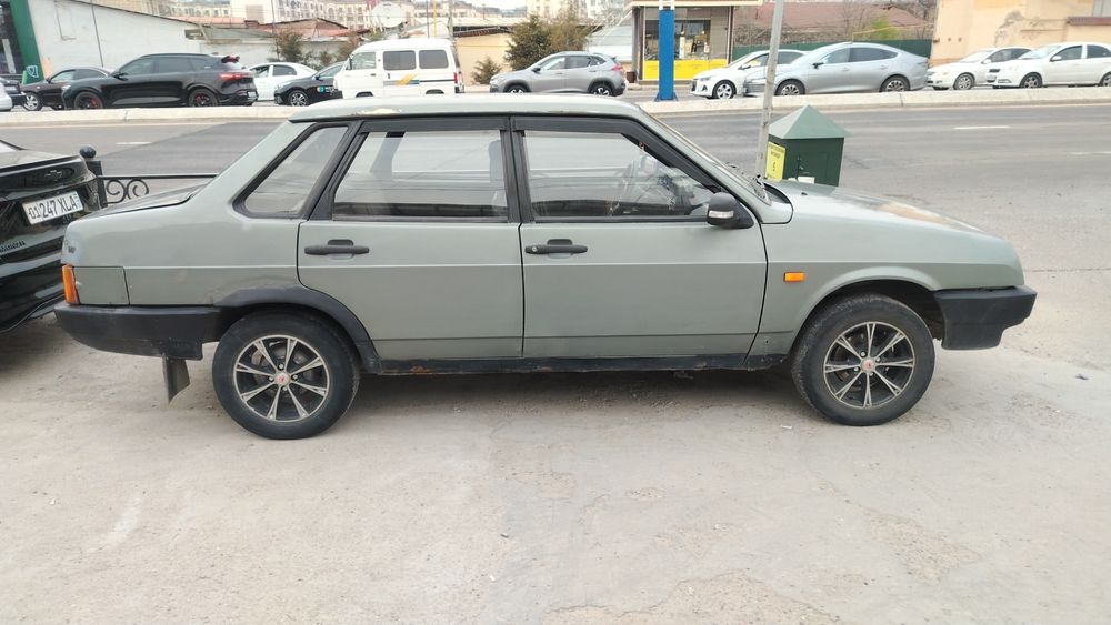 Lada Samara 099.