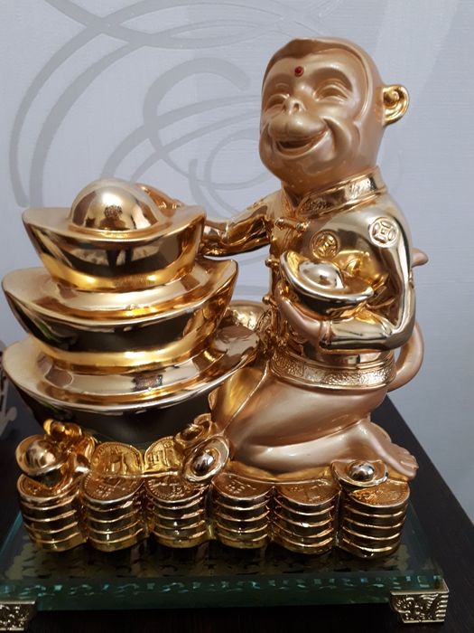 Сувениры фигурки подарок новые