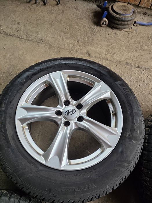Jante Hyundai pe R18 cu anvelope