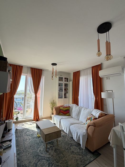 Apartament cu 3 camere