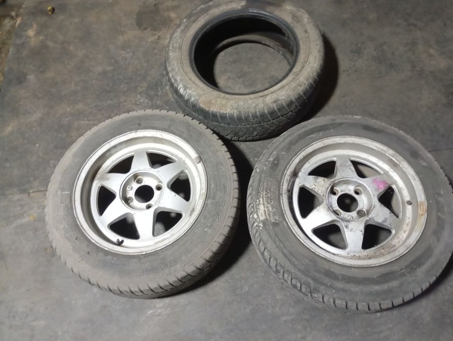 Диски в хорошем состоянии  R 15.