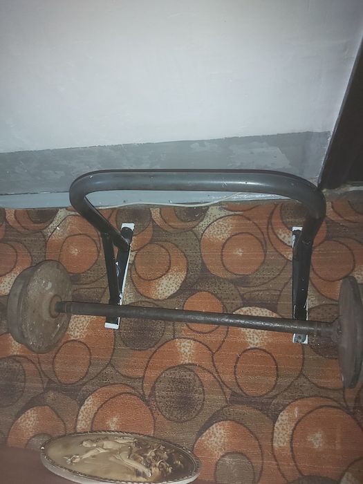 Продам самодельный турник и штанг