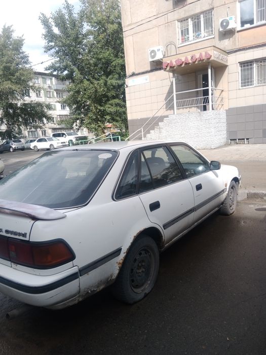 Продам Тойота Карина 2