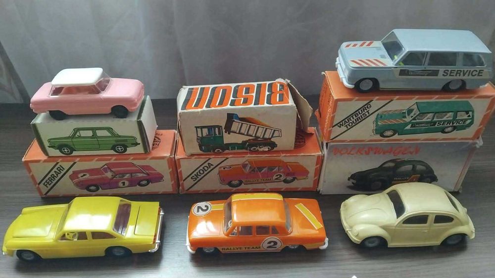 Стари играчки GDR