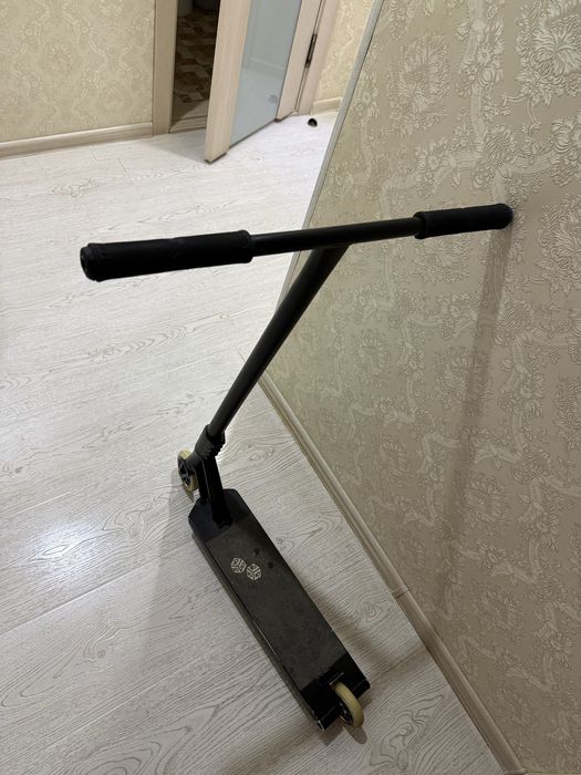 трюковой самокат TechTeam Zorg в новом состоянии