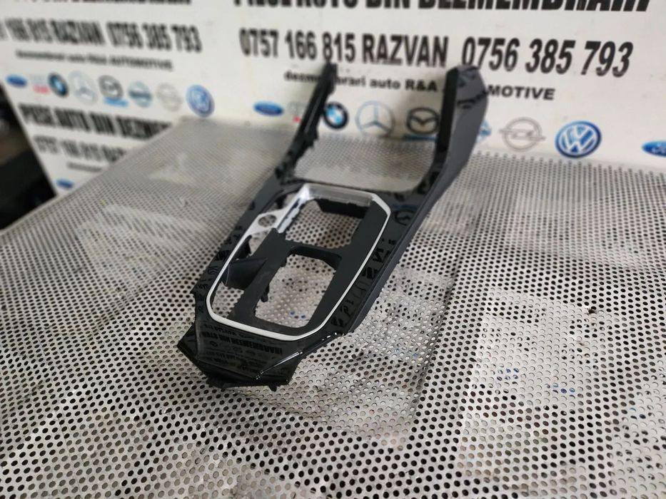 Ornament Trim Consola Centrala Schimbator Bmw Seria 1 F40 F41 Volan Stanga Mic Defect Dezmembrez Bm