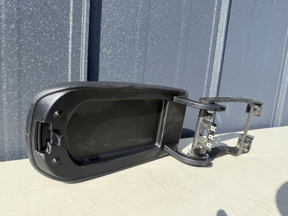 Cotiera Bmw  3 F25 piele neagra cusatura alba