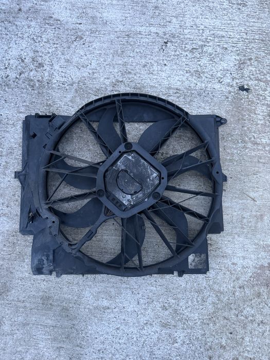 Охладителна перка за BMW E90/Е91/Е92/Е93