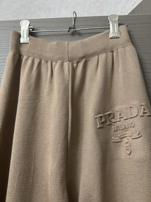 Костюм женский