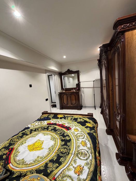 2/2/4 Ц 5, Монумент мужества, метро минор