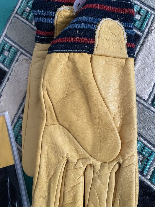 Каски,перчатки новые и б/у