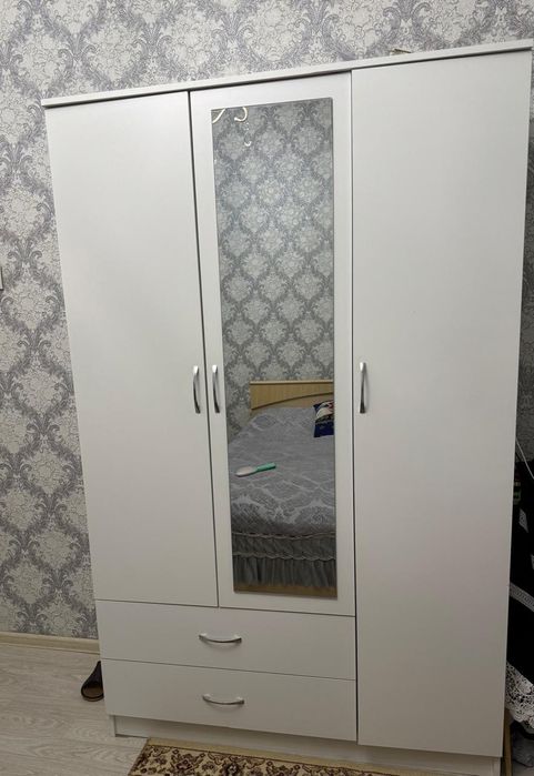 Диван метр 2 состояние хорошее