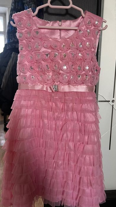 Нарядное платье для девочки