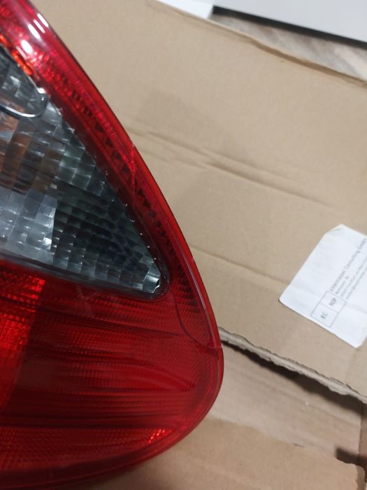 Десен външен стоп E klass W 211 kombi