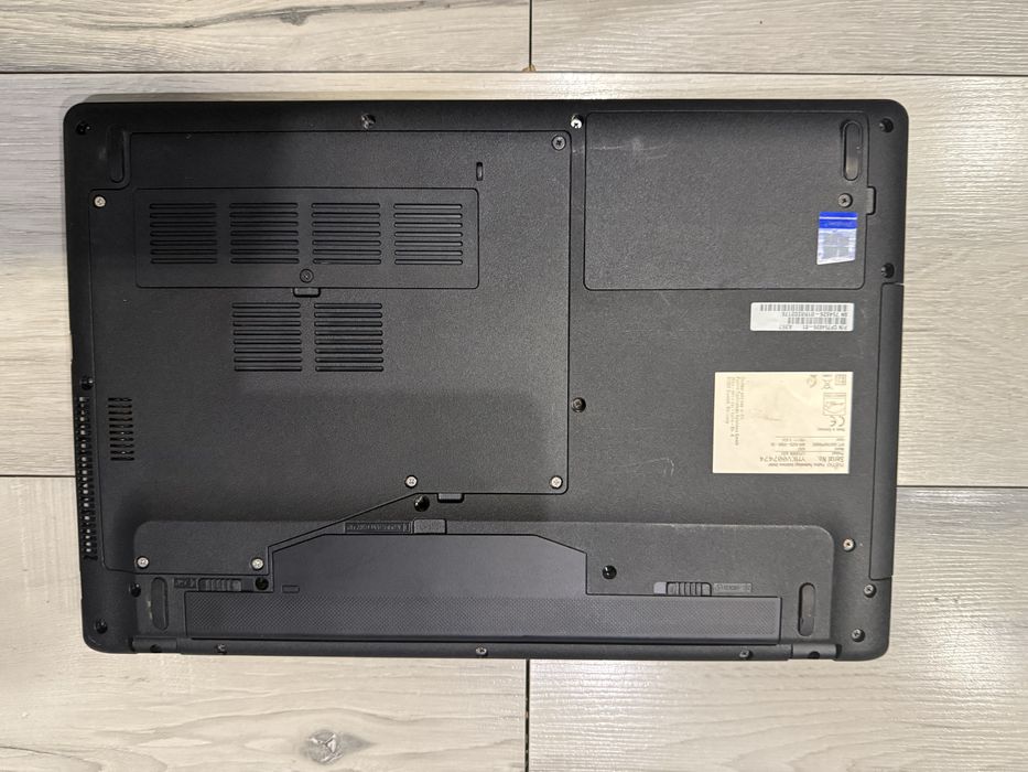 Fujitsu A357-i5 7200u/8гб/250гб ссд