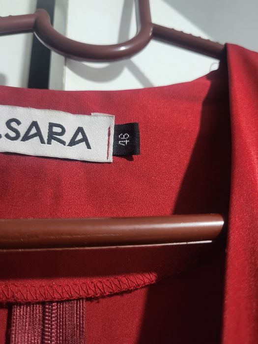 Кешкі көйлек сатылады