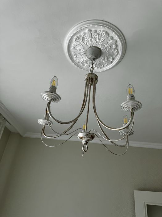 Продам  красивые люстры