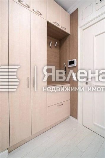 Продава се Двустаен апартамент в Варна, Център - 86 кв.м за 3721 €/кв.м - Снимка #5