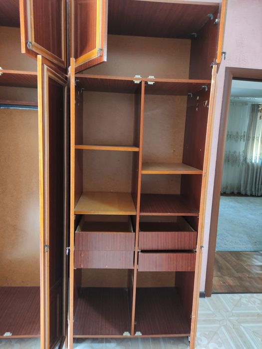 Шифонер для белья.