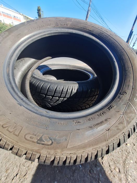 2 anvelope iarna 195/60r15 Dunlop Montaj Gratuit