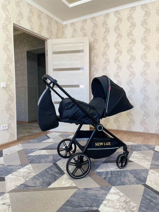 New lux коляска продается!! Срочно