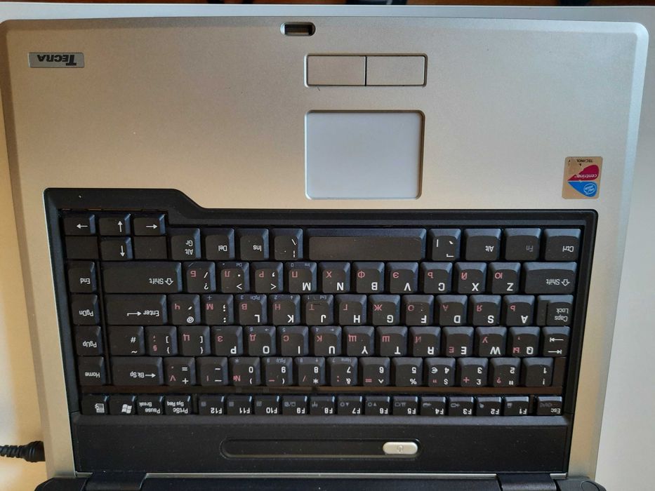 Продава се лаптоп Toshiba Tecra A2, 15", батерия е за смяна