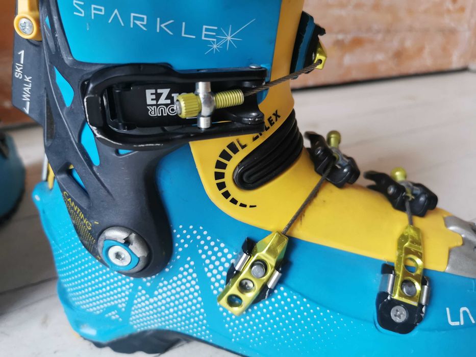 Туринг ски комплект с обувки, комбинирани автомати и колани за туринг