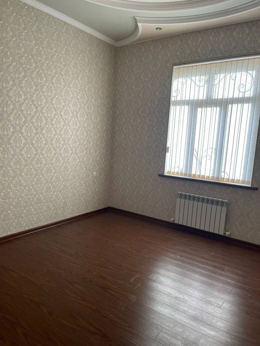 Katta hasnboy da hovli sotoladi