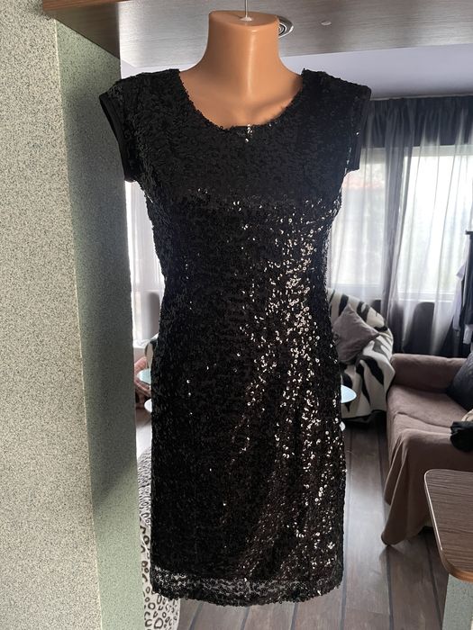 Дамска рокля с пайети