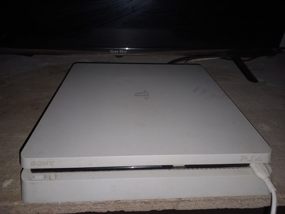 PS 4 slim 2 dona