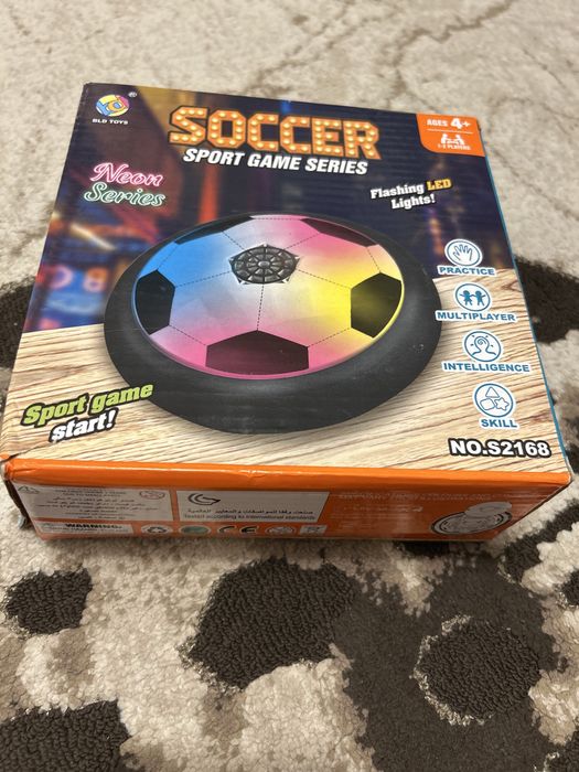 Minge de fotbal cu jet de aer si lumini